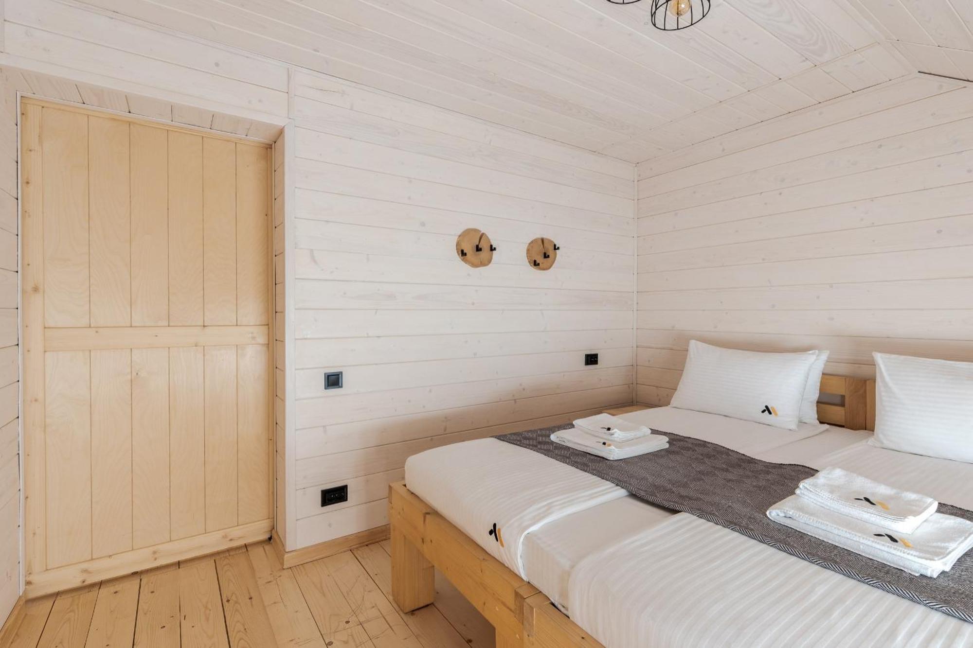 Gremi Hotel Dragobrat Bagian luar foto