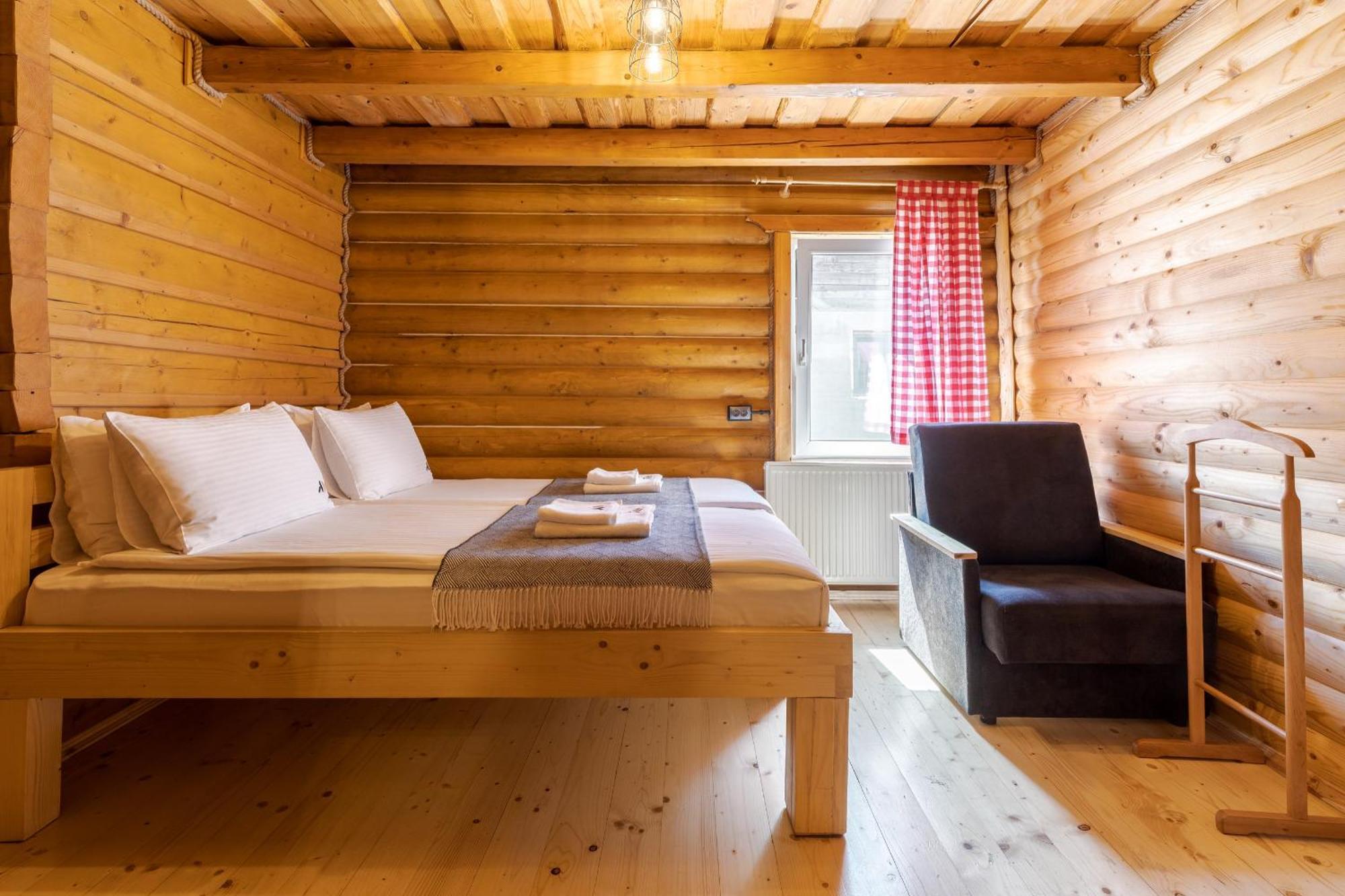 Gremi Hotel Dragobrat Bagian luar foto