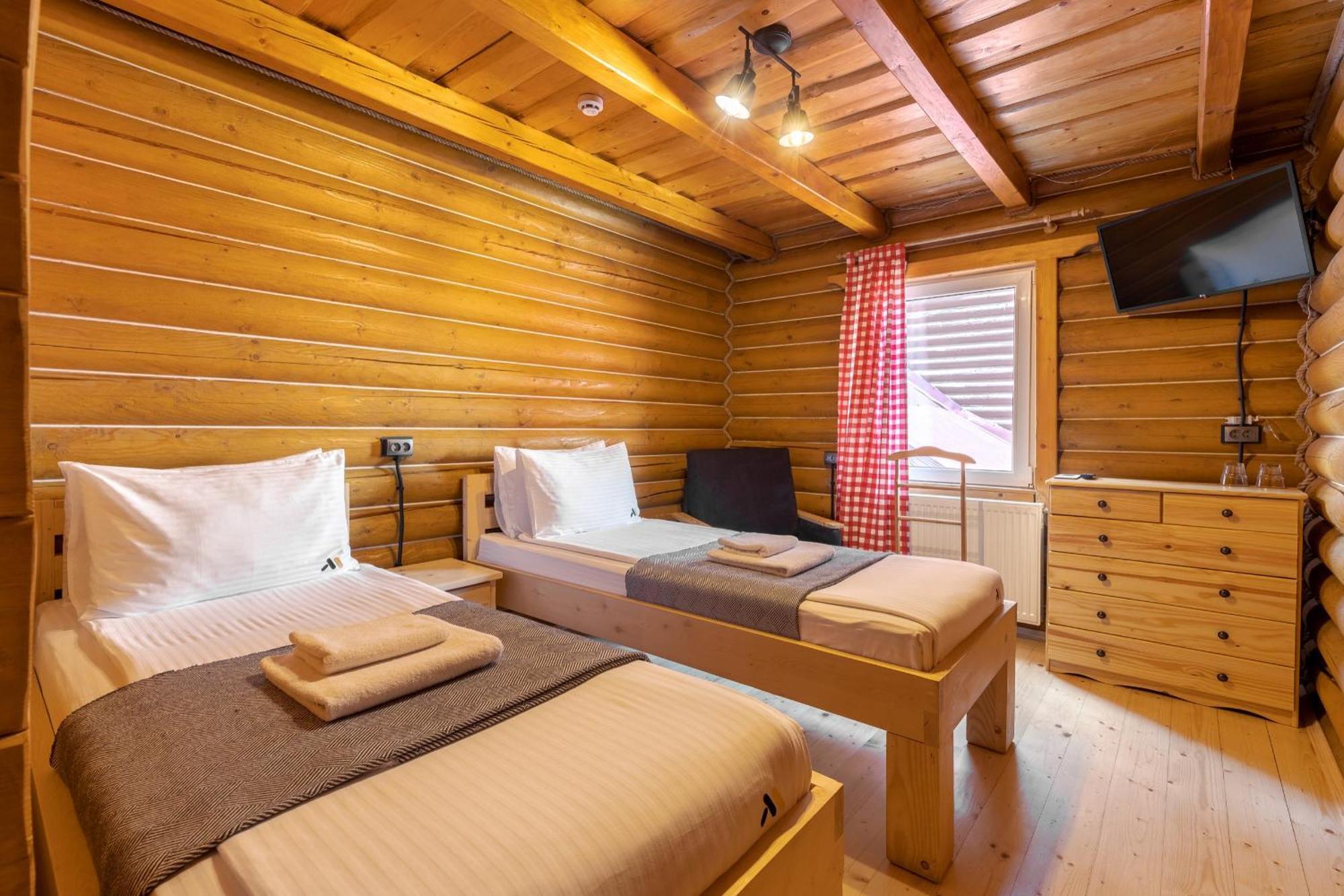 Gremi Hotel Dragobrat Bagian luar foto