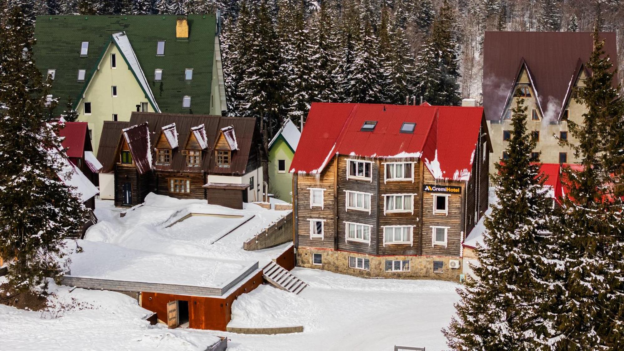 Gremi Hotel Dragobrat Bagian luar foto